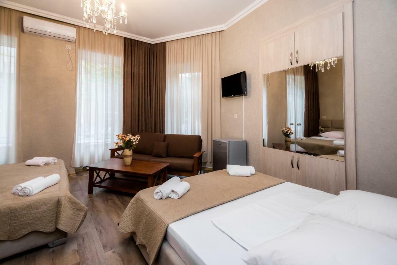 Star Hotel Tiflis Dış mekan fotoğraf